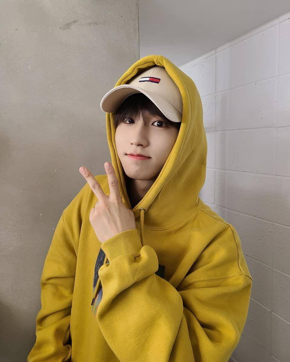 instagram.com/realstraykids