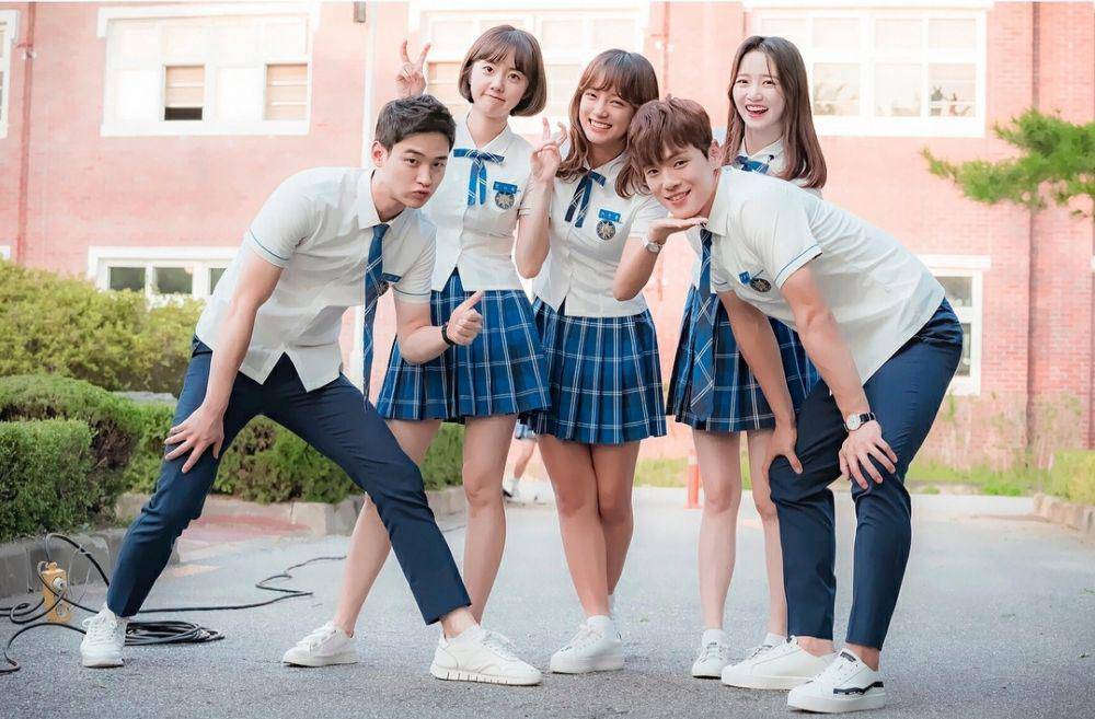 Instagram.com/school2017.official