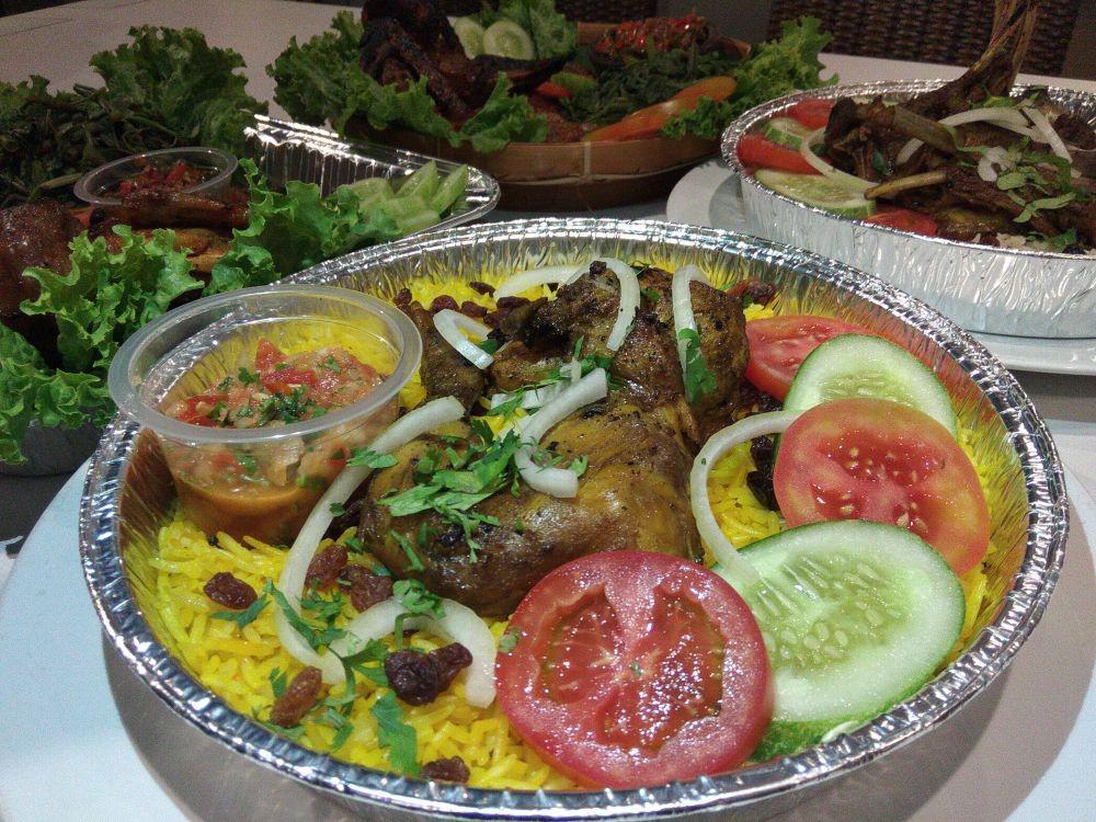 8 Rumah Makan Sunda di Bandung yang Cocok Dikunjungi Bersama Keluarga