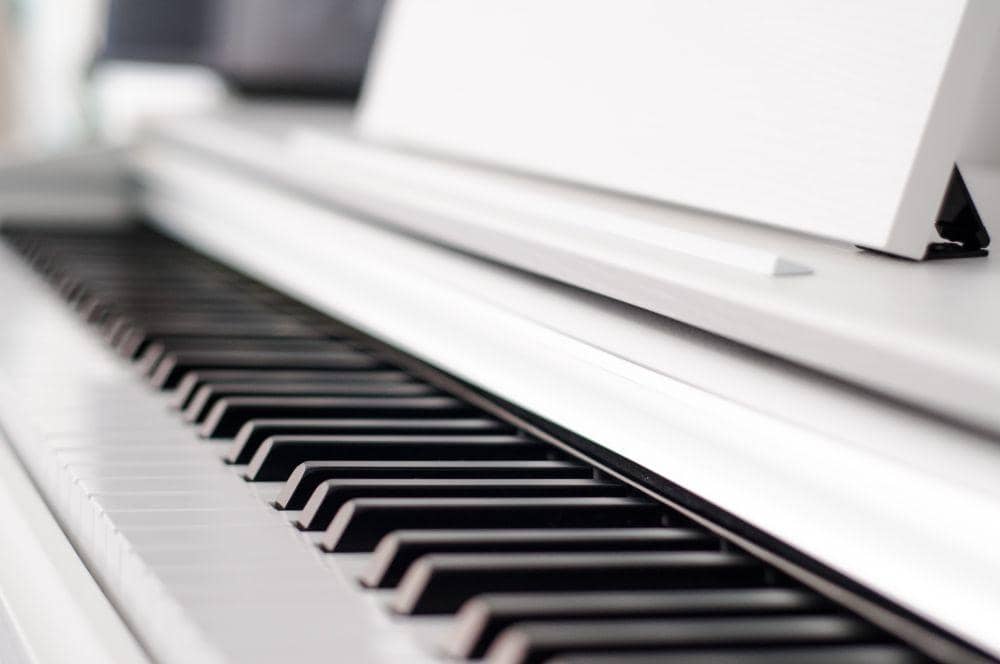 ilustrasi piano (Unsplash/Michal Czyz)