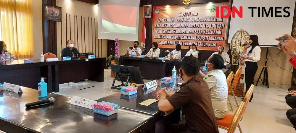 Rapat Pleno di KPU Tabanan, Senin (14/09/2020) (IDN Times/Wira Sanjiwani)