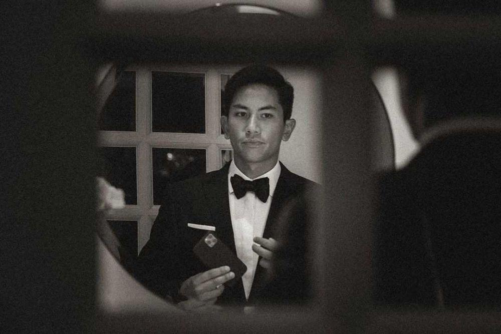 9 Pesona Pangeran Mateen dalam Konsep Hitam Putih, Auto Bikin Oleng!