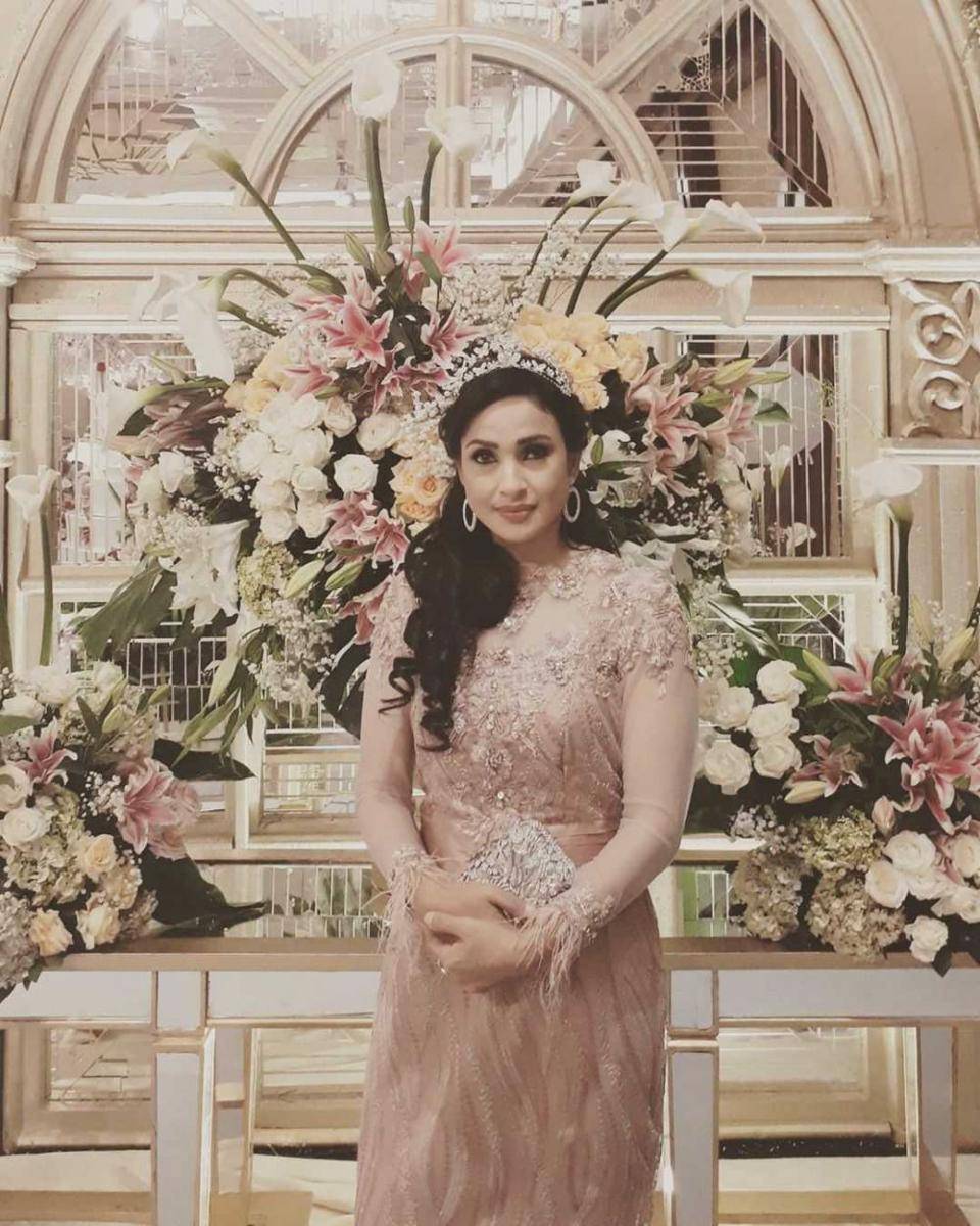 Instagram.com/mehnaz_marinez