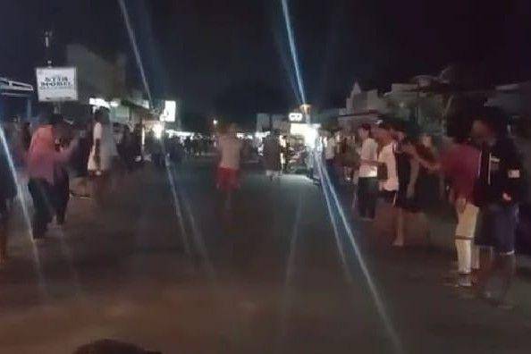 Aksi balapan lari liar di malam hari (Instagram.com/infobalaplari100m)
