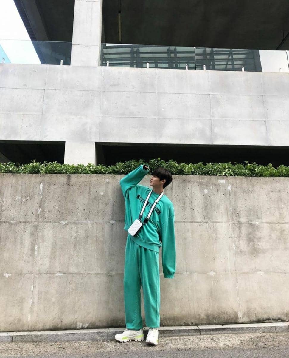 Instagram.com/leetaehwan0221