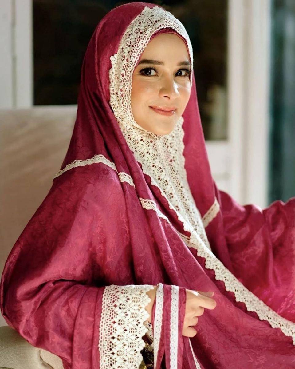 instagram.com/priskaparamita