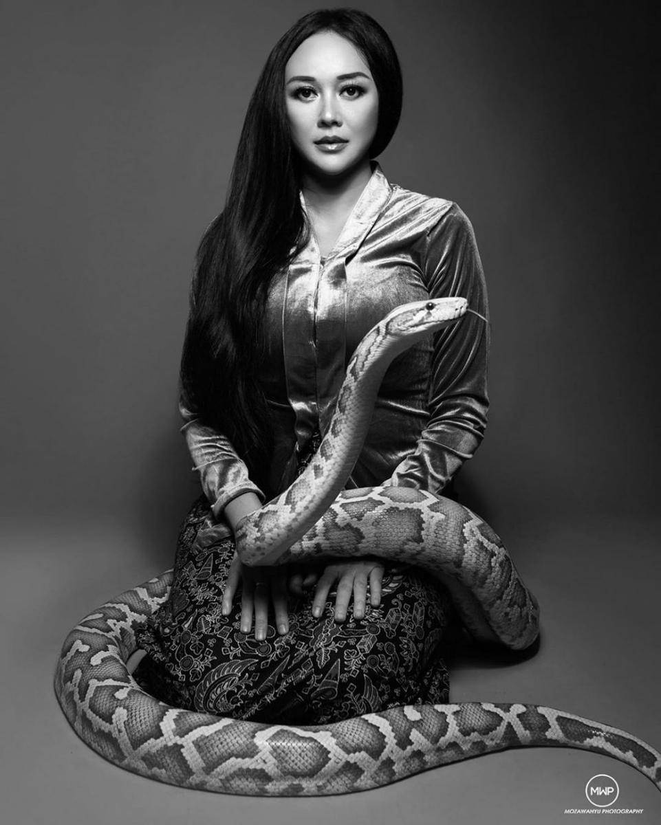 Instagram.com/aurakasih