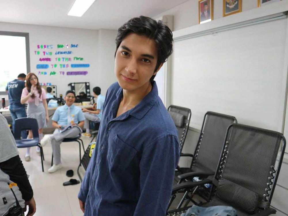 9 Potret Junior Robert, Lawan Main Adhisty Zara di 'I Hear(t) You'