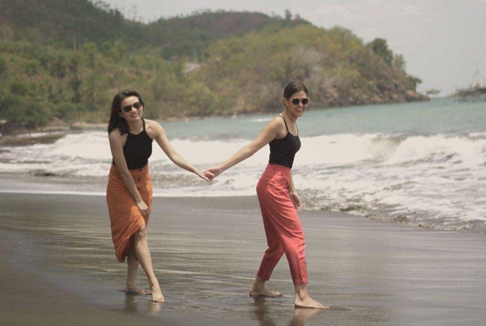 Instagram.com/rebeccatamara