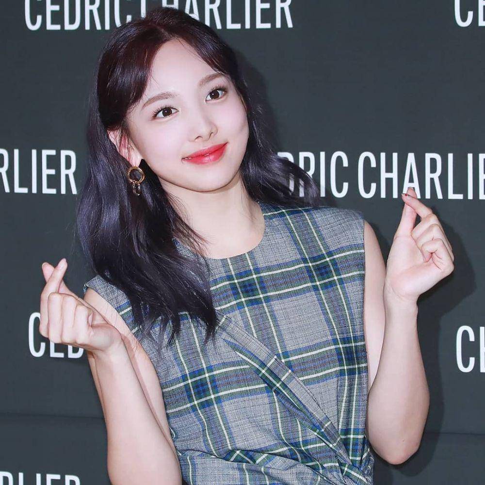 instagram.com/twnayeon