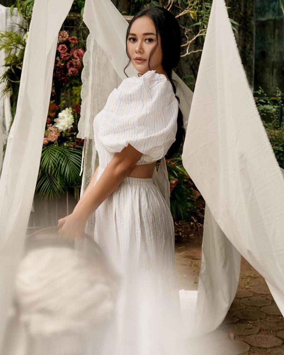 instagram.com/aurakasih