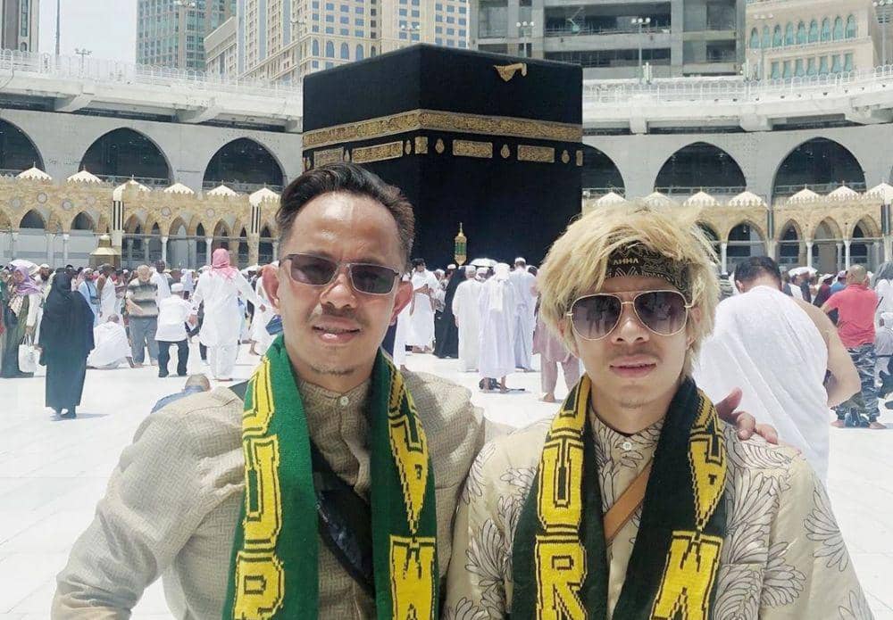 Jarang Tersorot, Ini 9 Potret Kedekatan Atta Halilintar dan Ayah