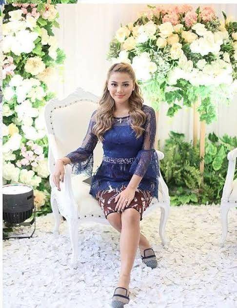 Instagram.com/Aurelie.hermansyah/