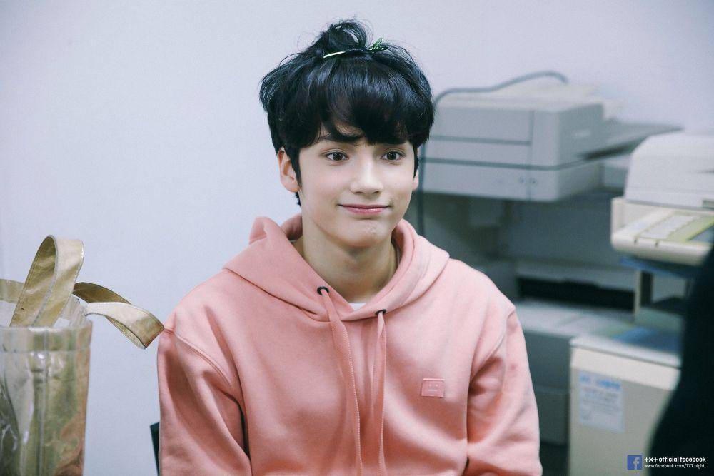 facebook.com/TXT.bighit