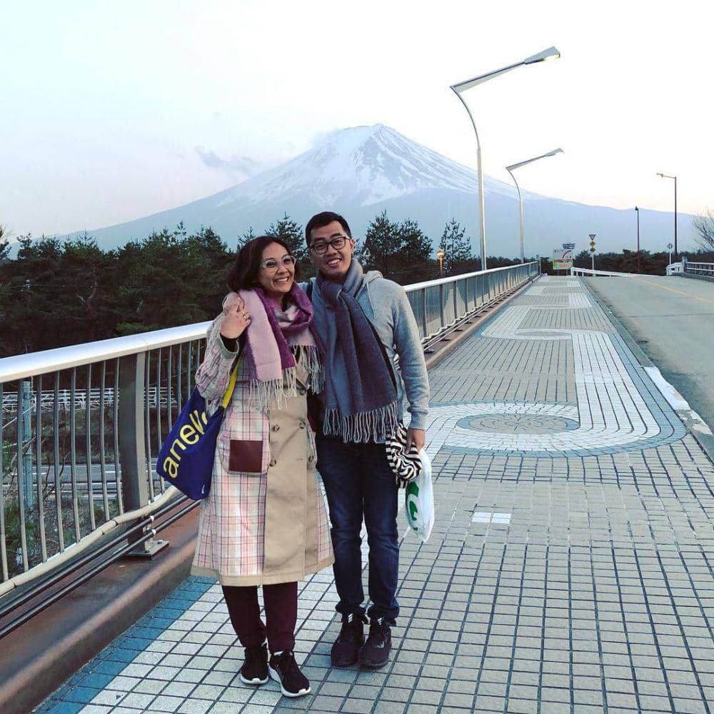 Instagram.com/Dennisadishwara