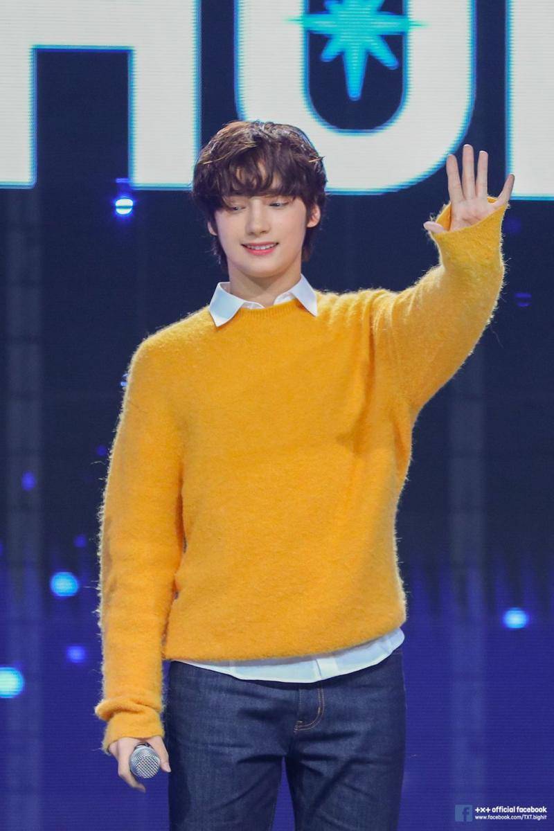 facebook.com/TXT.bighit