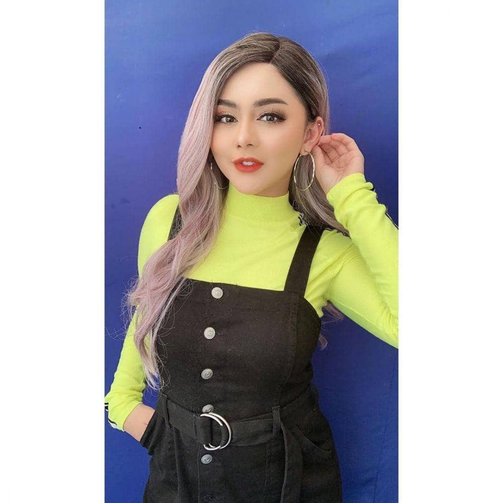 instagram.com/jenitajanet