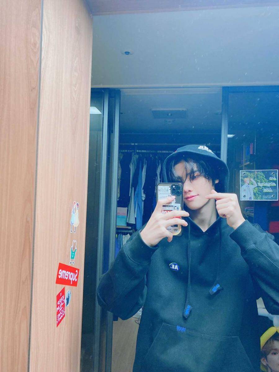 twitter.com/CRAVITY_twt