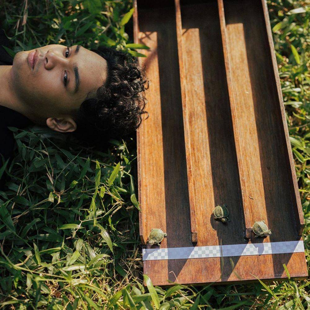 instagram.com/mikha97