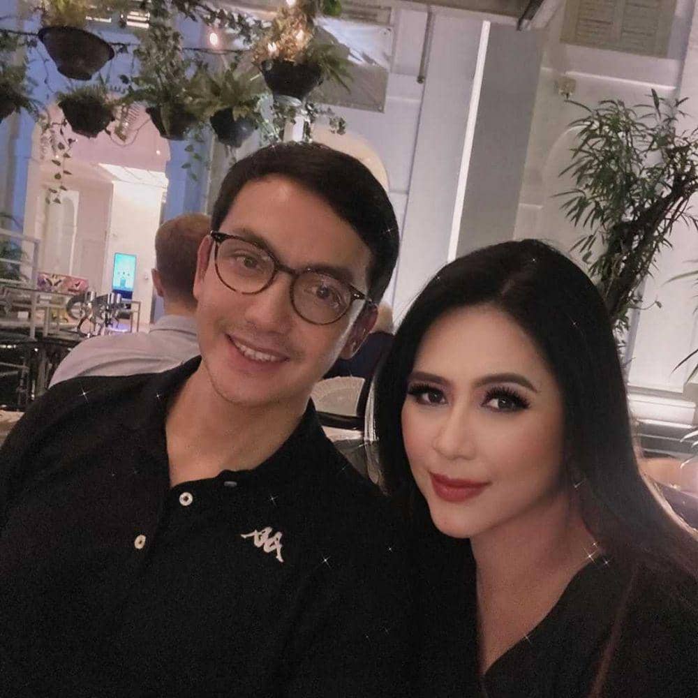 17 Tahun Menikah, 10 Potret Mesra Gunawan dan Istri yang Bikin Baper