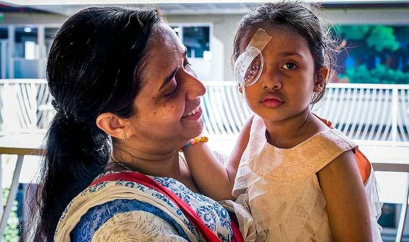 ilustrasi anak dengan retinoblastoma (cehjournal.org)