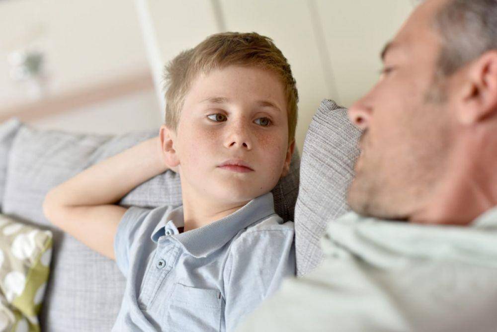 Ayah dan anak. fragilexnewstoday.com