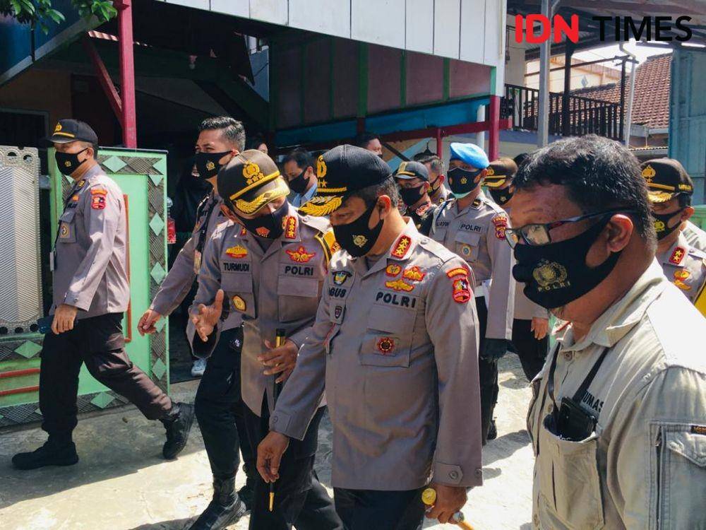 Kunjungi Balikpapan, Kabaharkam Polri Beri Bantuan 1000 Kilogram Beras