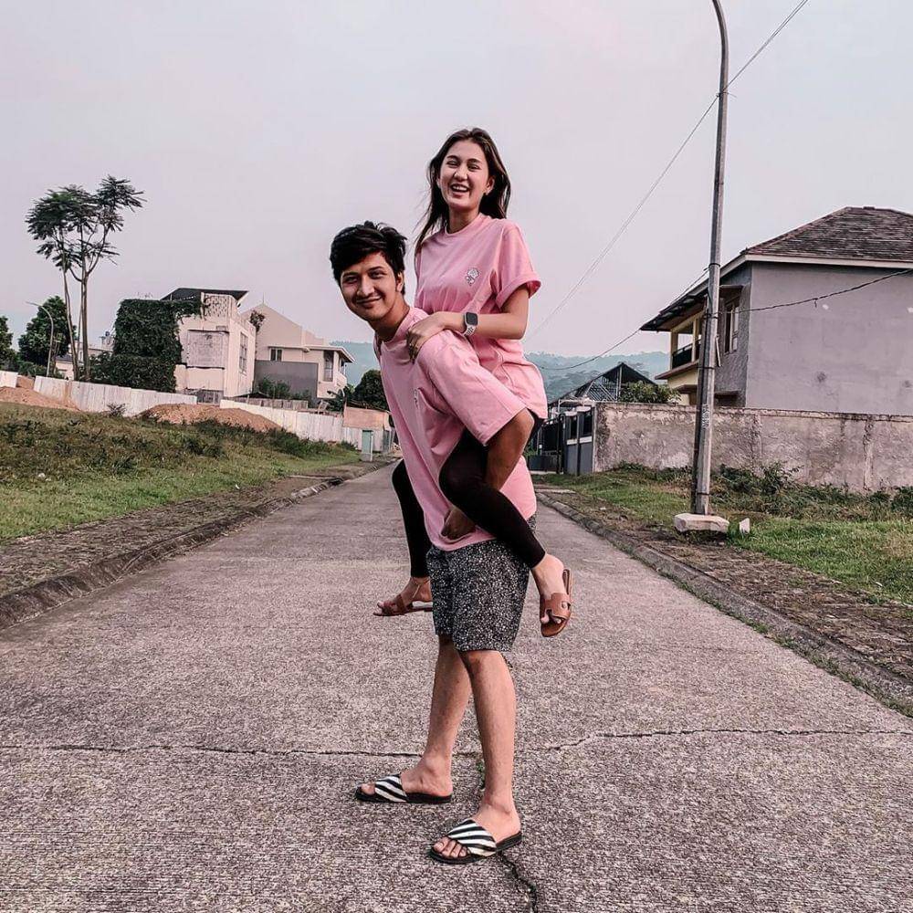 instagram.com/zoeabbasjackson