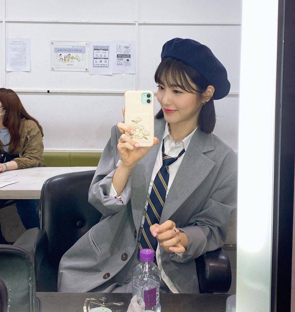 Instagram.com/__shinyeeun