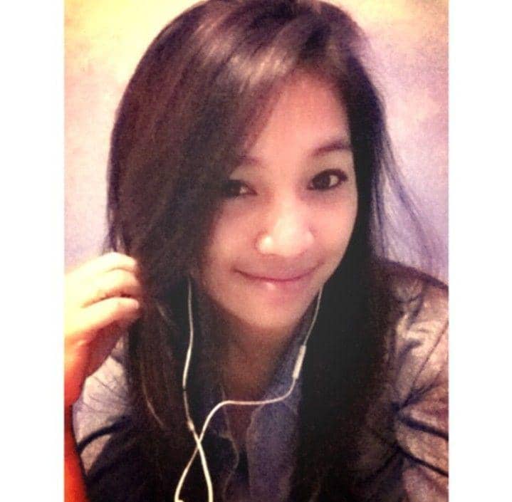 instagram.com/thariiieka