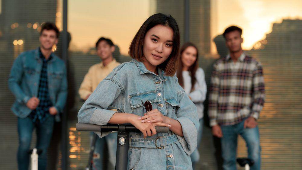 Shutterstock/BAZA Production