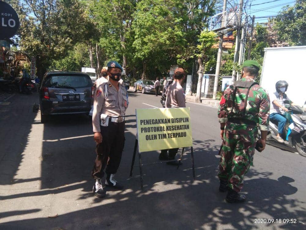 Penegakan hukum pelanggar prokes COVID-19 (Dok.IDN Times/Humas Pemkot Denpasar)