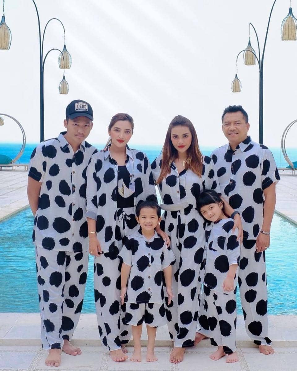 instagram.com/ashanty_ash