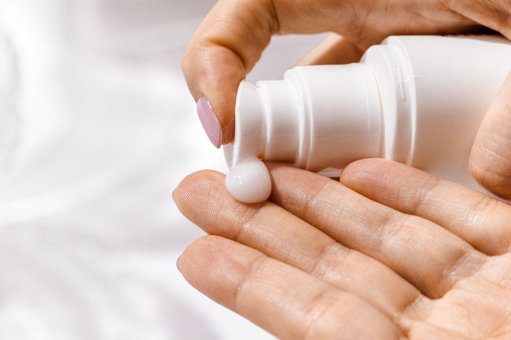 Mahasiswa UNY Bikin Obat Oles Luka Bakar dari Daun Salam