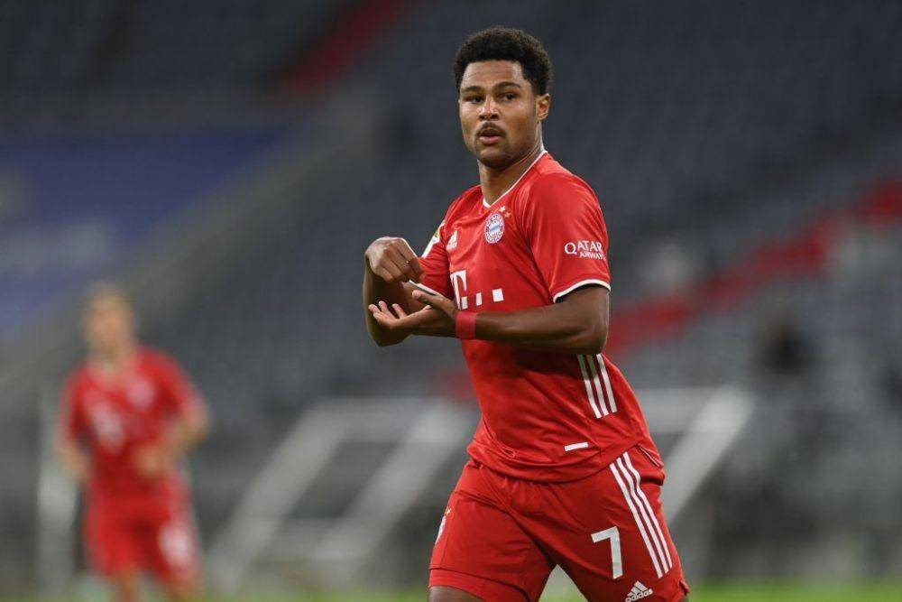 Serge Gnabry mencetak hattrick di laga lawan Schalke. Twitter/@sergegnabry