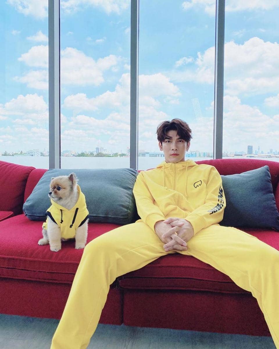 Instagram.com/mewsuppasit