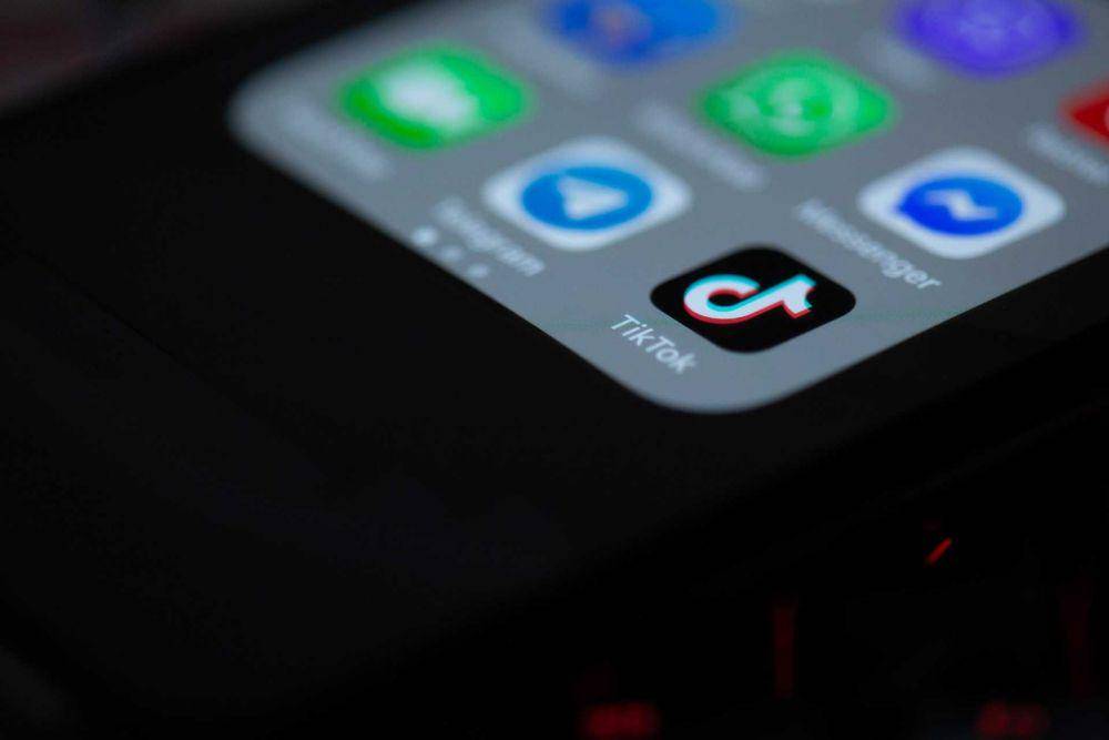 Oracle dan Walmart akan bertanggung jawab keamanan data pengguna TikTok di AS (Unsplash.com/Solen Feyissa)