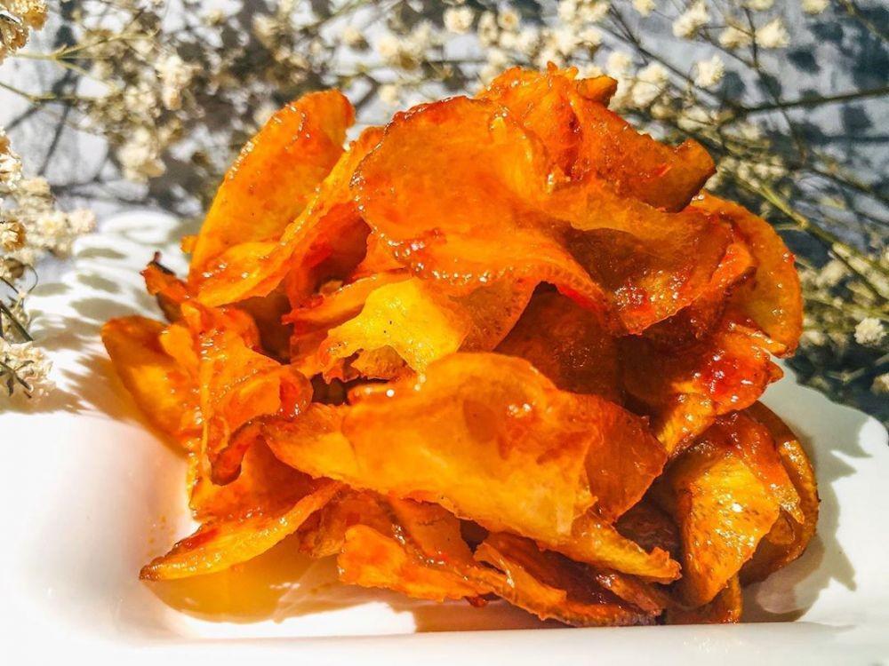 5 Tips Membuat Keripik Singkong Balado, Renyahnya Tahan Lama