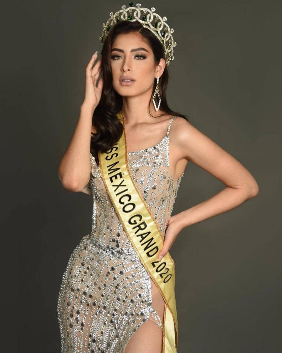 Instagram.com/angela.yuriar