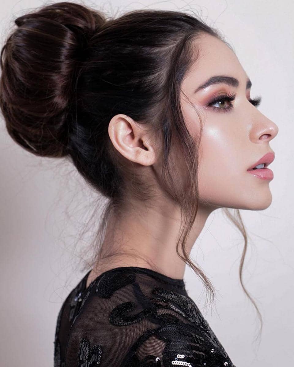 Instagram.com/angela.yuriar