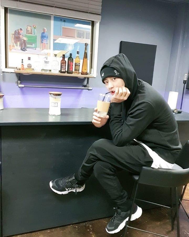 Raja Visual, Intip 10 Potret Gaya Bandara Chanyeol EXO
