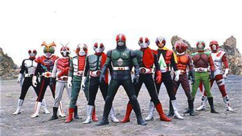 Saat 10 Kamen Rider Veteran Reuni di Ksatria Baja Hitam RX