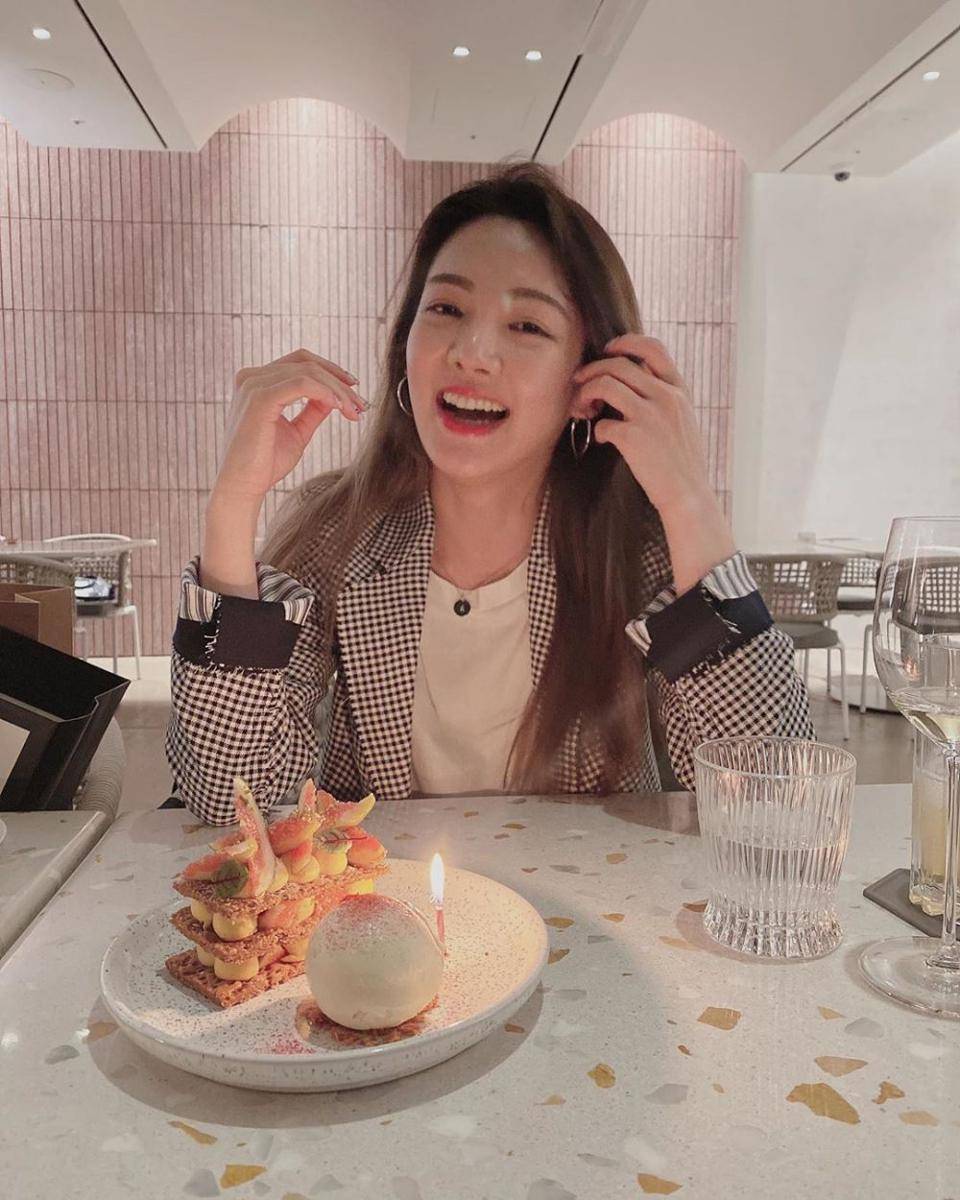 Instagram.com/hyoyeon_x_x