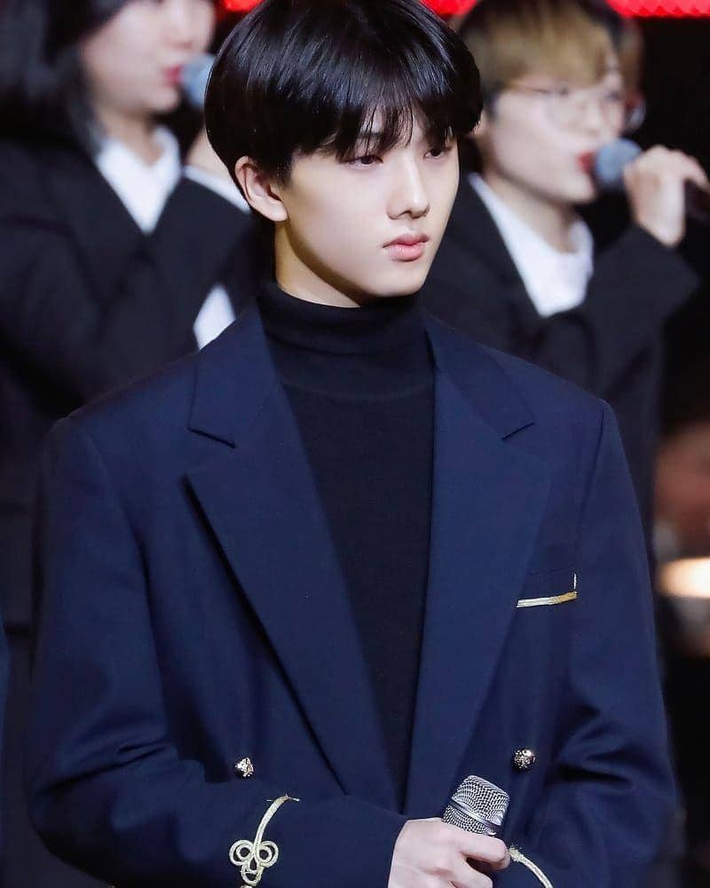 Instagram.com/jisungg_official