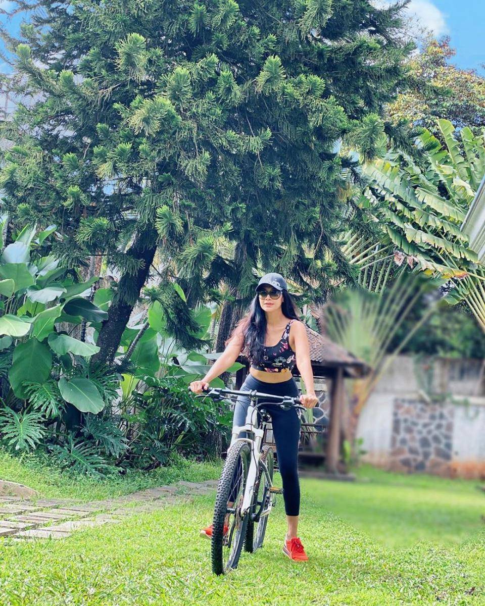 instagram.com/dps_diahpermatasari