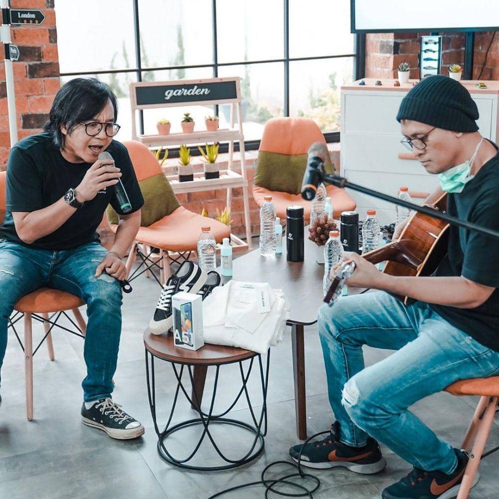 instagram.com/ari_lasso