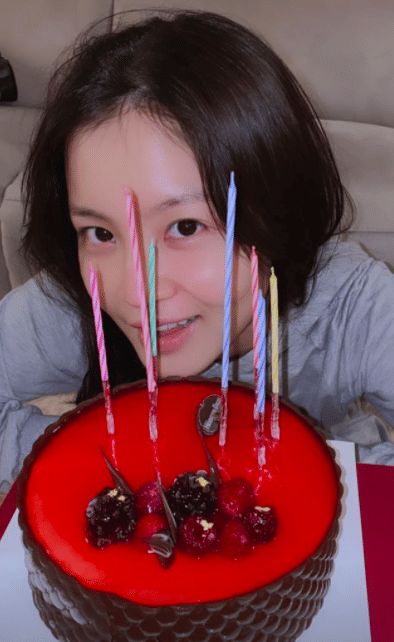 instagram.com/leehi_hi