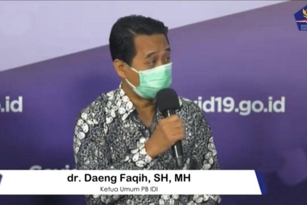Ketua Umum PB IDI, Daeng Faqih (Youtube.com/BNPB)