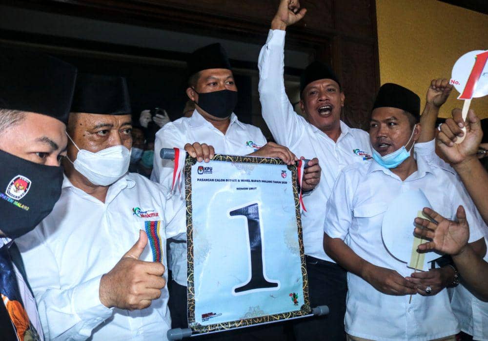Sanusi-Didik mendapat nomor urut 1 pada undian di Pilkada 2020. IDN Times/ Alfi Ramadana
