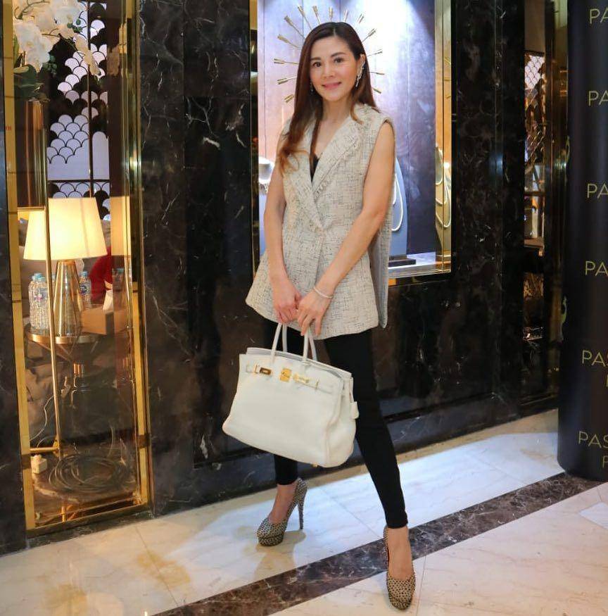 instagram.com/margaretvivi | gaya mewah Margaret Vivi